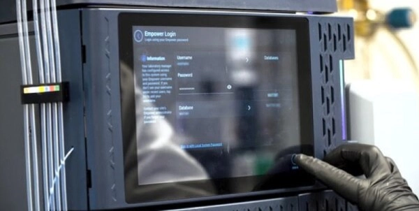 Close up of the Alliance iS software being used