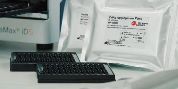 The Valita Aggregation Pure Assay on a table