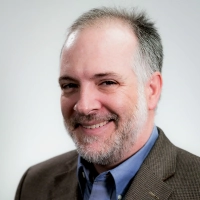 Headshot of Damon Anderson