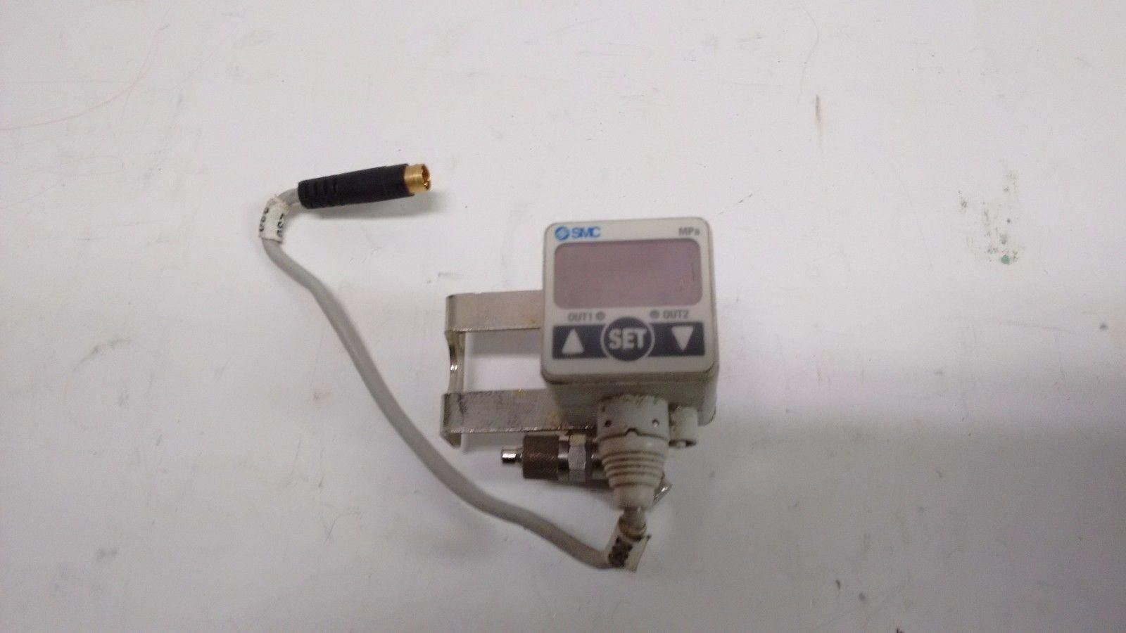 SMC ISE40-01-62L High Precision Digital Pressure Sensor Switch