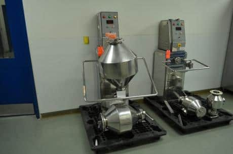 Double cone blender