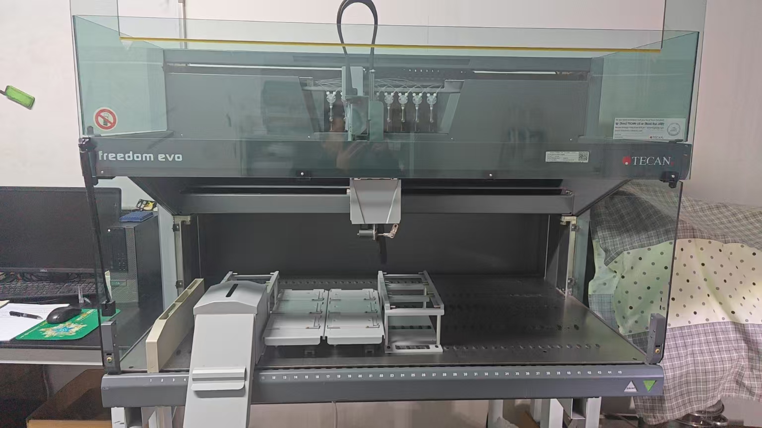 Tecan Freedom Evo 150-8 Liquid Handler C/W Evoware Dongle