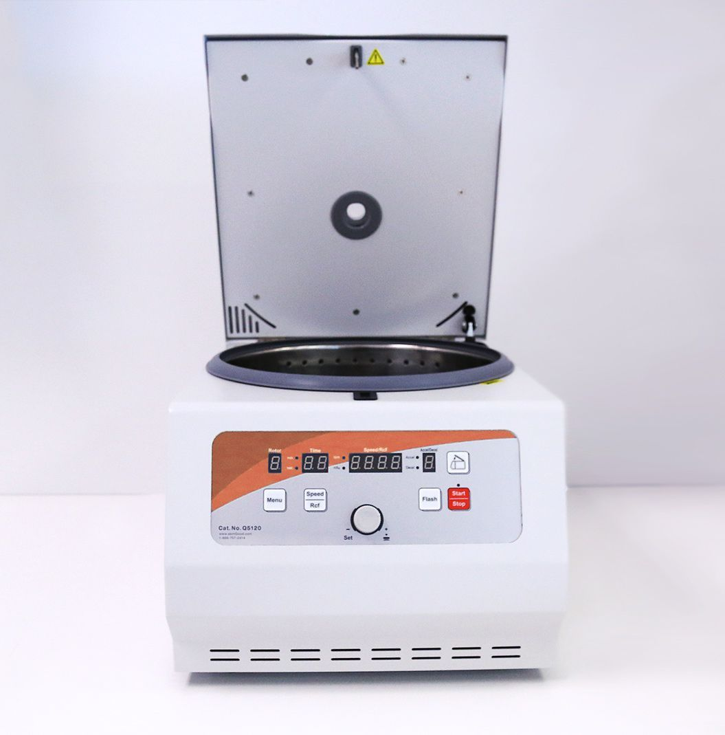 Benchtop Centrifuge with Swing Buckets, 4000 rpm