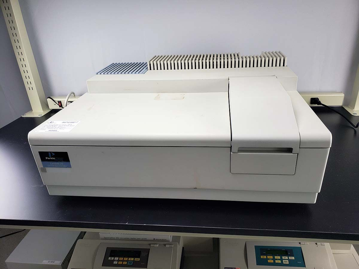 UV-Vis Spectrophotometer with computer and software  | Perkin Elmer Lambda 25