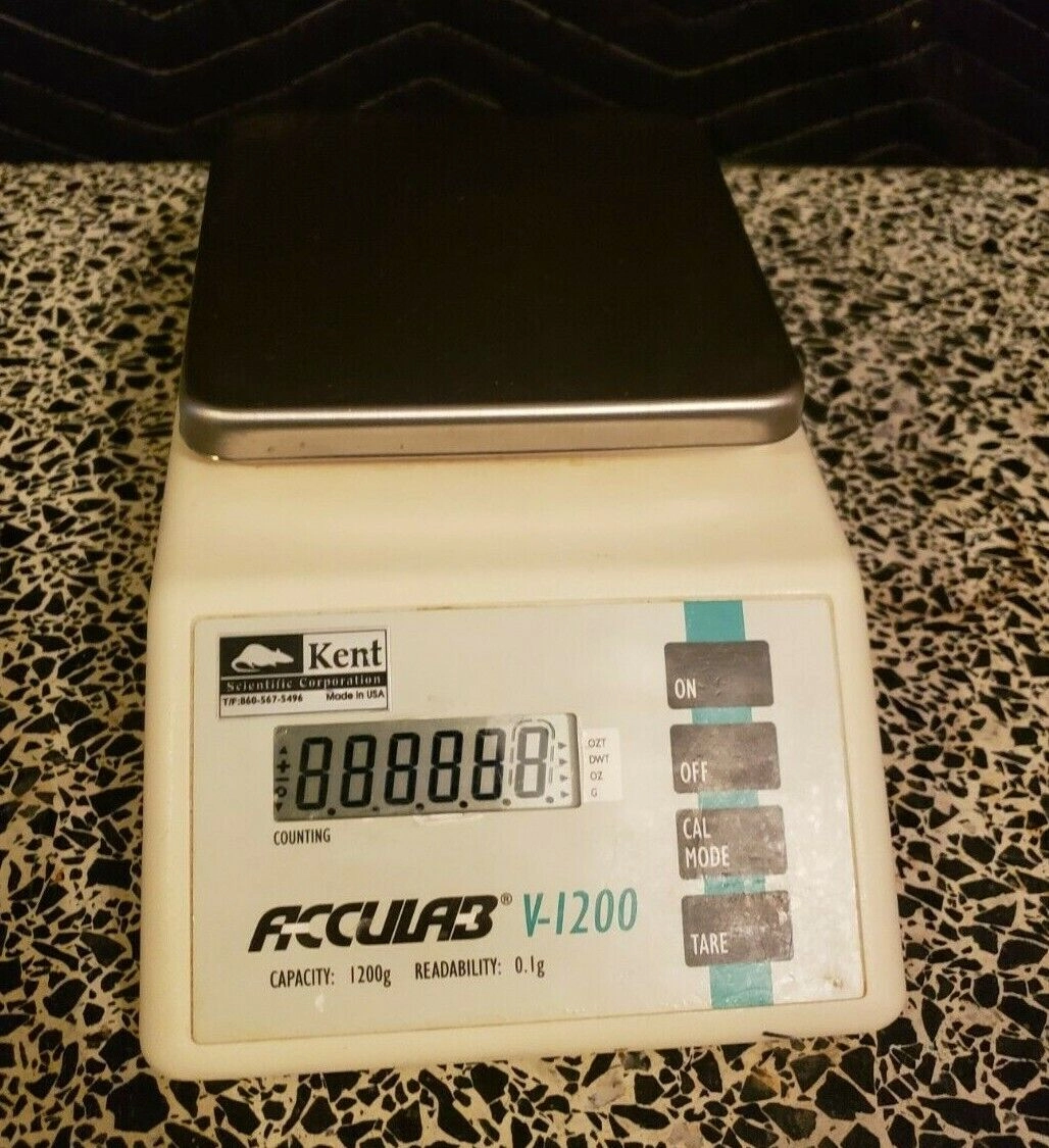 Acculab V-1200 Counting Balance d=0.1g Max 1200.0g
