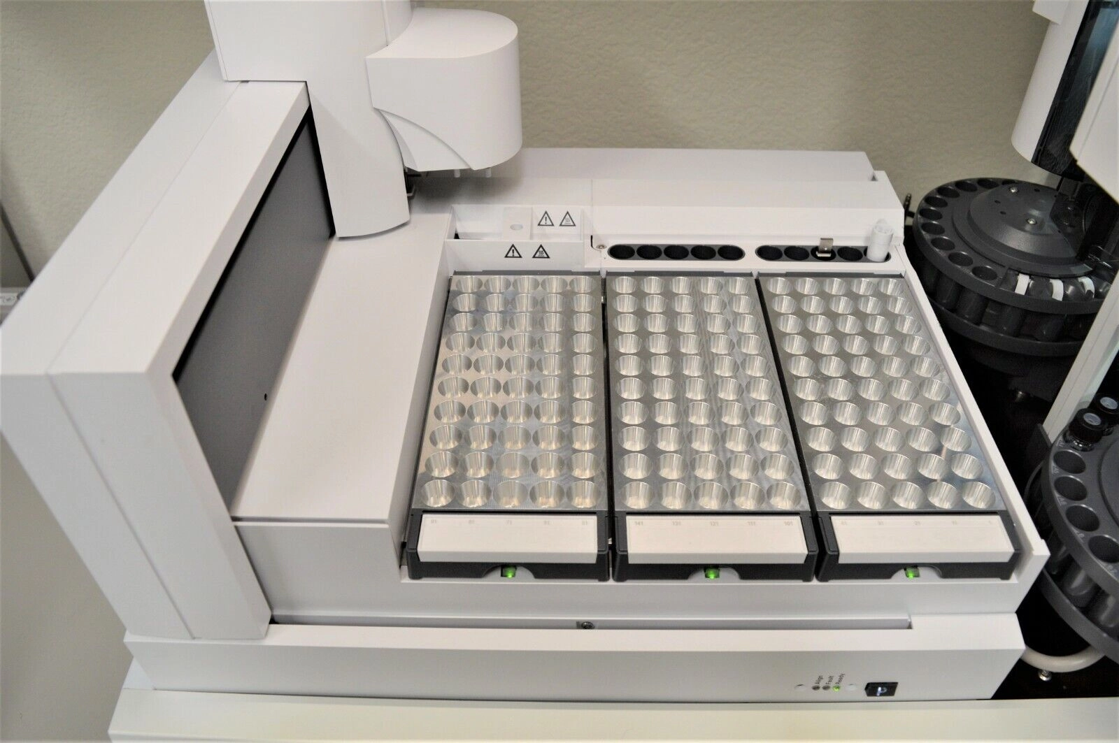 Agilent 7696A HPLC LC/MS GC Sample Prep Workbench | LabX.com