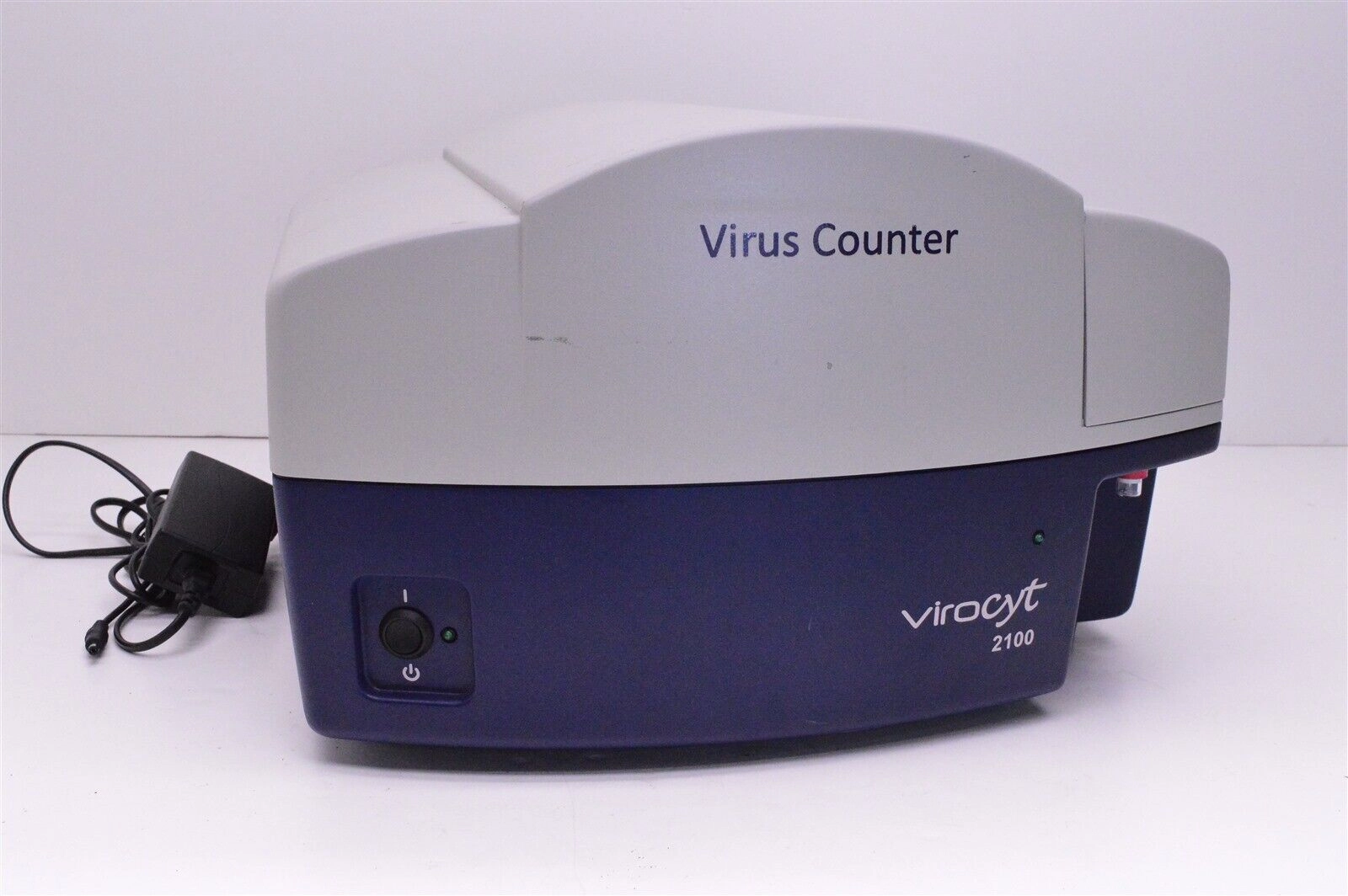 Virus Counter Virocyt 2100 for rapid filovirus qua