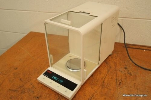OHAUS ANALYTICAL PLUS LABORATORY SCALE