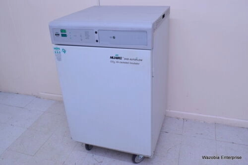 NUAIRE DHD AUTOFLOW CO2 AIR-JACKETED INCUBATOR NU-