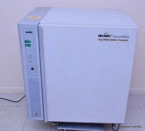 NUAIRE US AUTO FLOW C02 WATER JACKETED INCUBATOR M