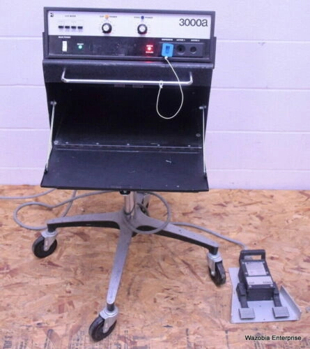 NEOMED MODEL 3000A MEDICAL CART WITH FOOT SWITCH