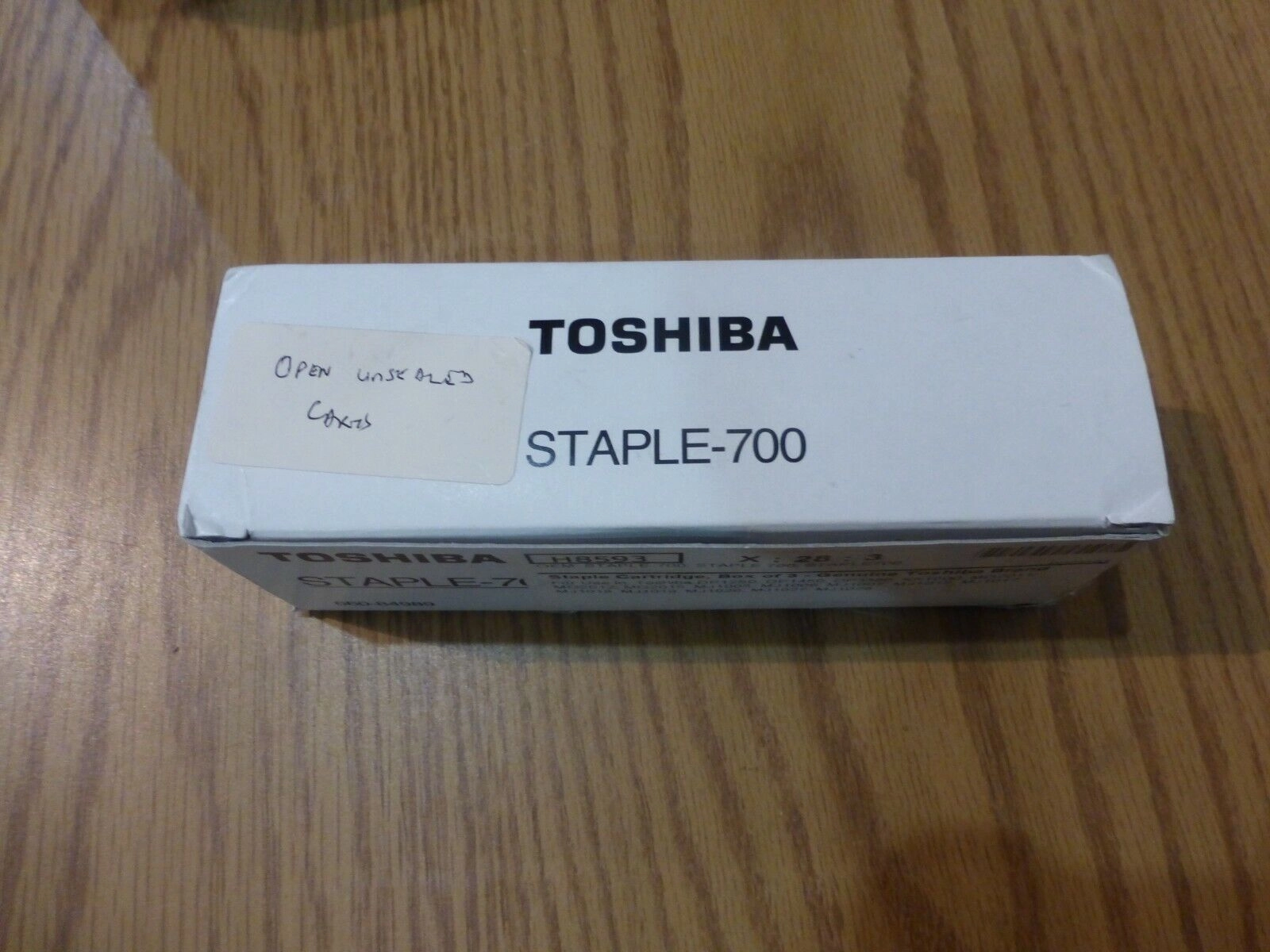 TOSHIBA STAPLE -700. 3125B006 (AA)-lot of 3  (1652