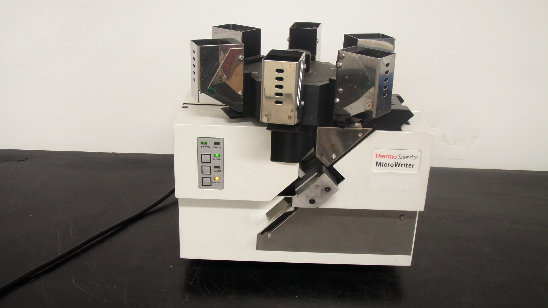 Fisher Scientific MaximaDry Vacuum Pump Type PU 1306-N820-9.01
