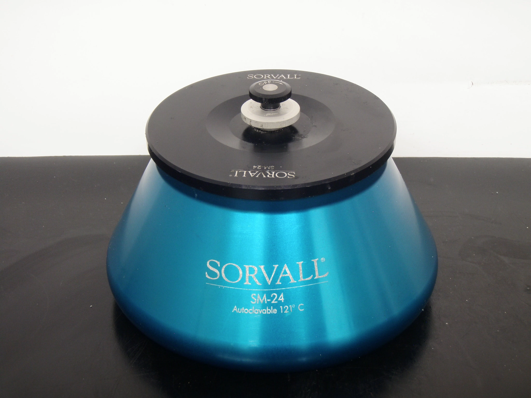 Sorvall  Centrifuge Rotor SM-24, Autoclavable with Lid