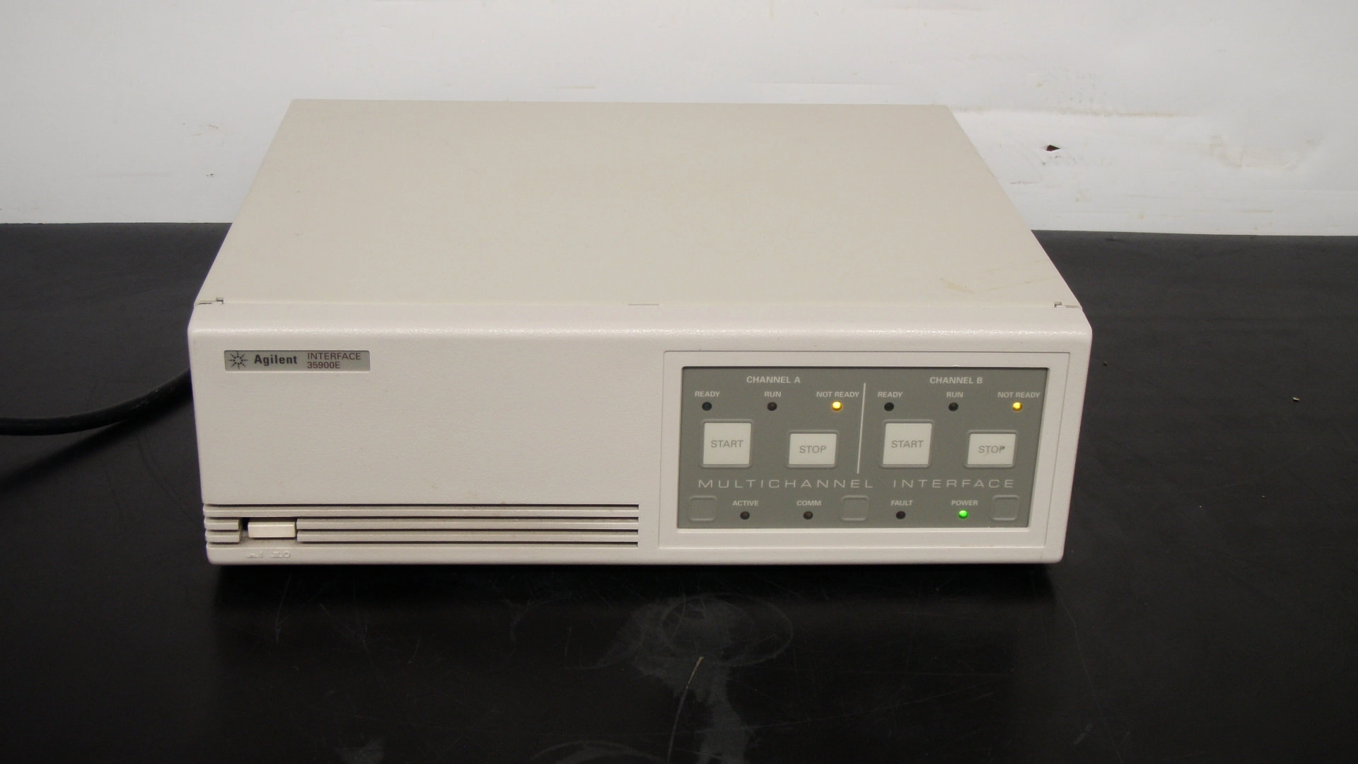 Agilent  Interface 35900E w/ G1369A LAN Card and Power Source