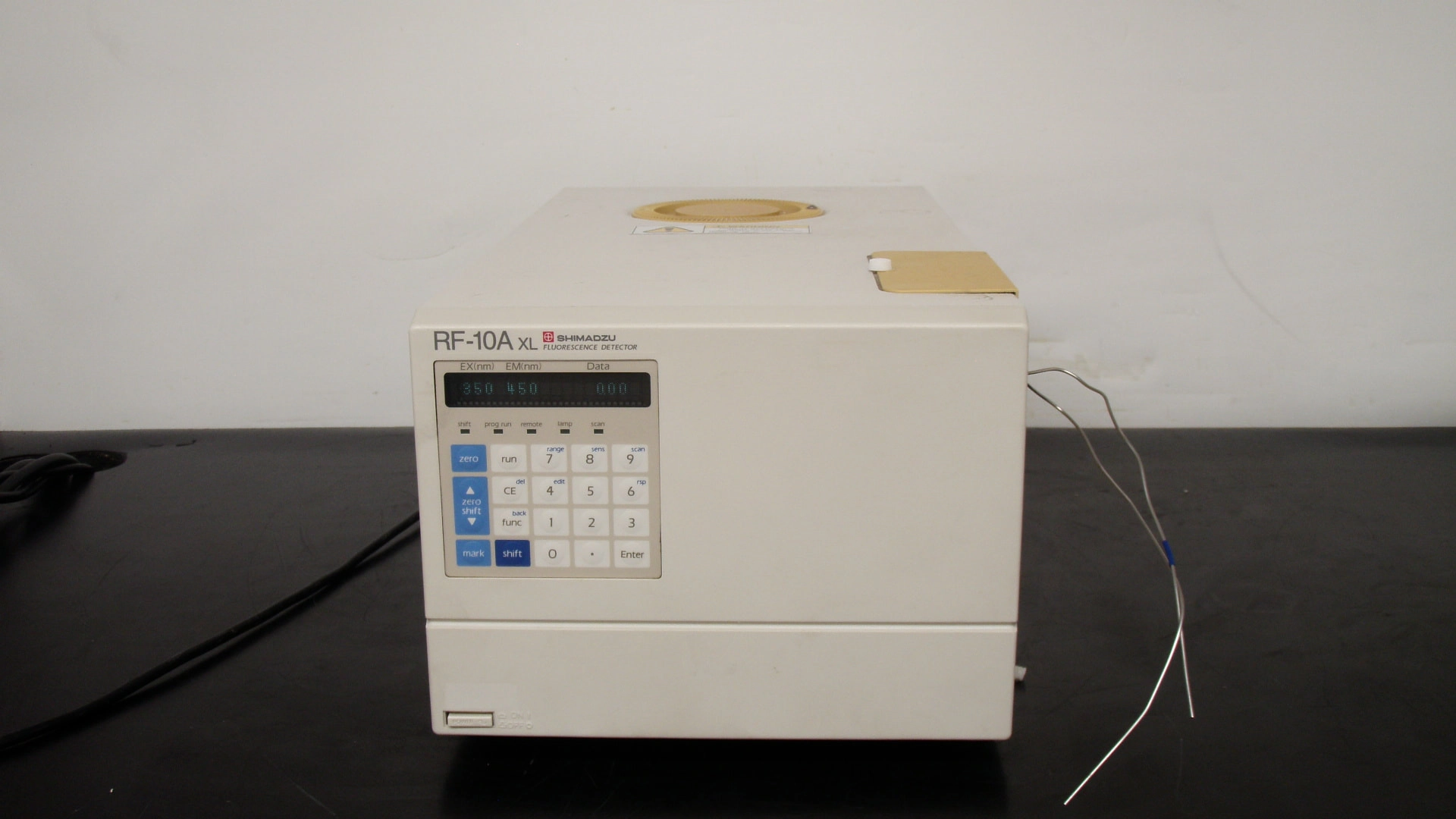 Shimadzu RF-10A XL Fluorescence Detector | LabX.com