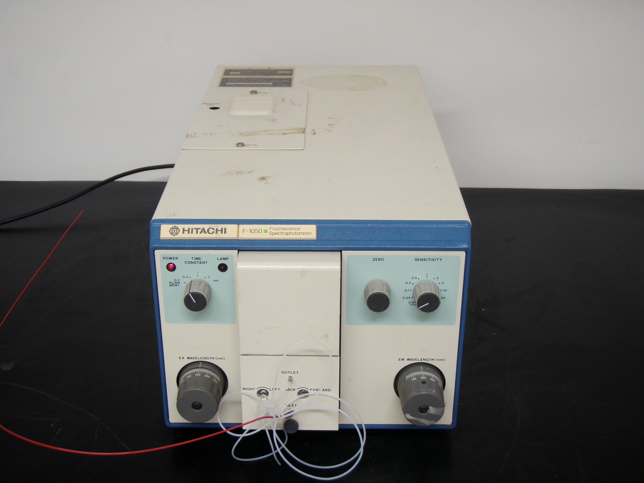 Hitachi  F-1050 Fluorescence Spectrophotometer