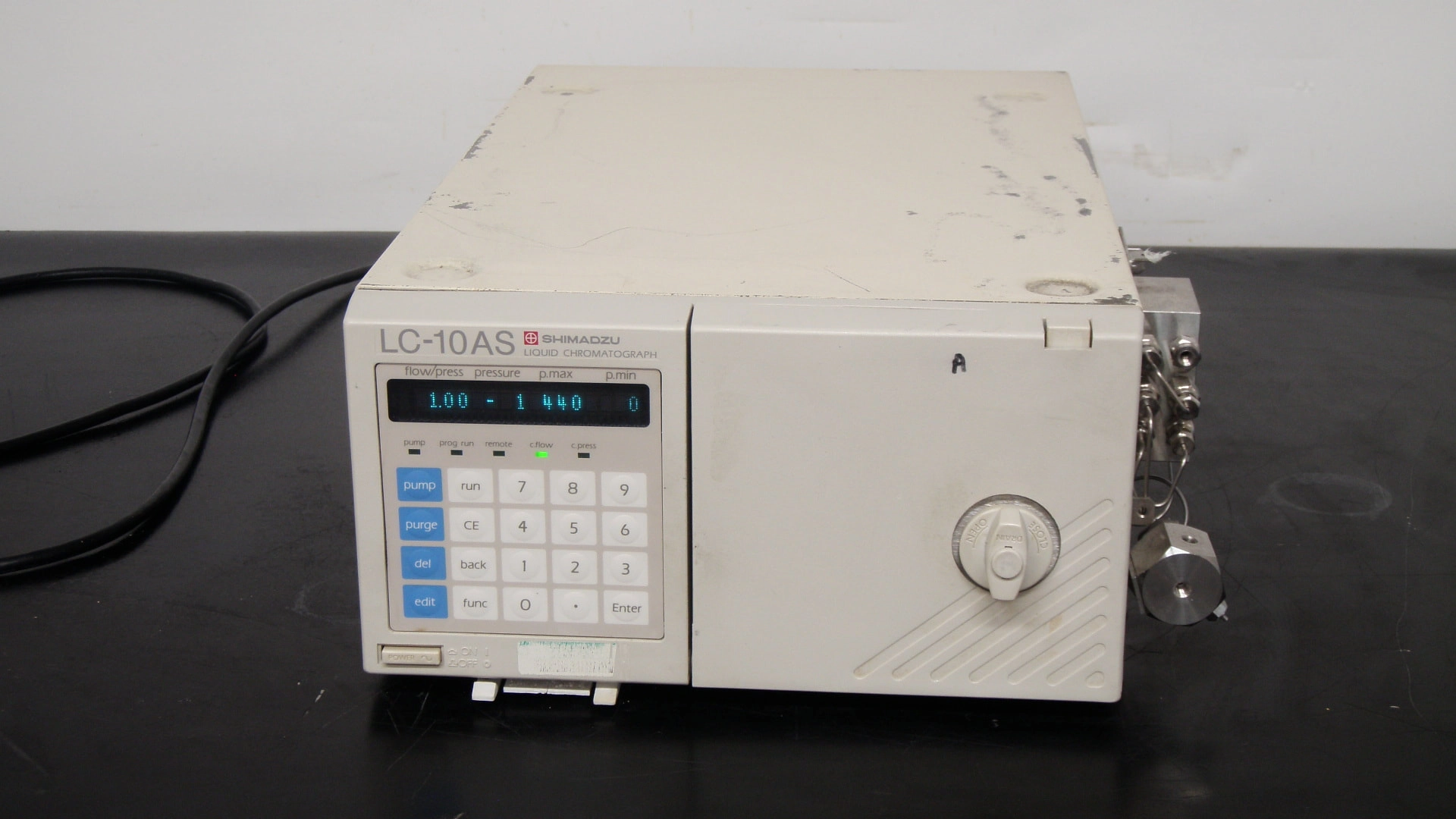 Shimadzu LC-10AS HPLC Pump, Tested | LabX.com