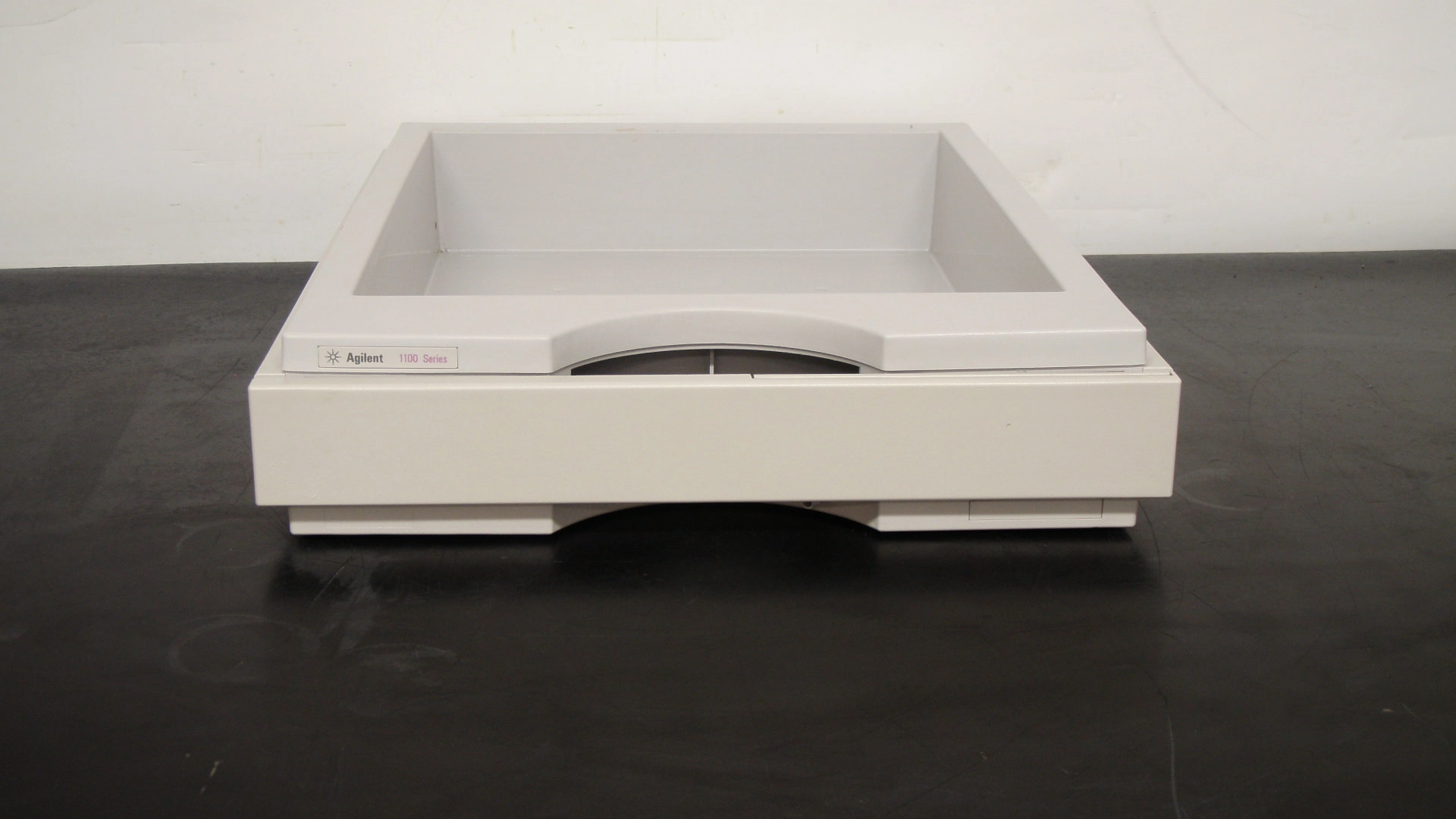 Agilent  1100 Series Solvent Tray