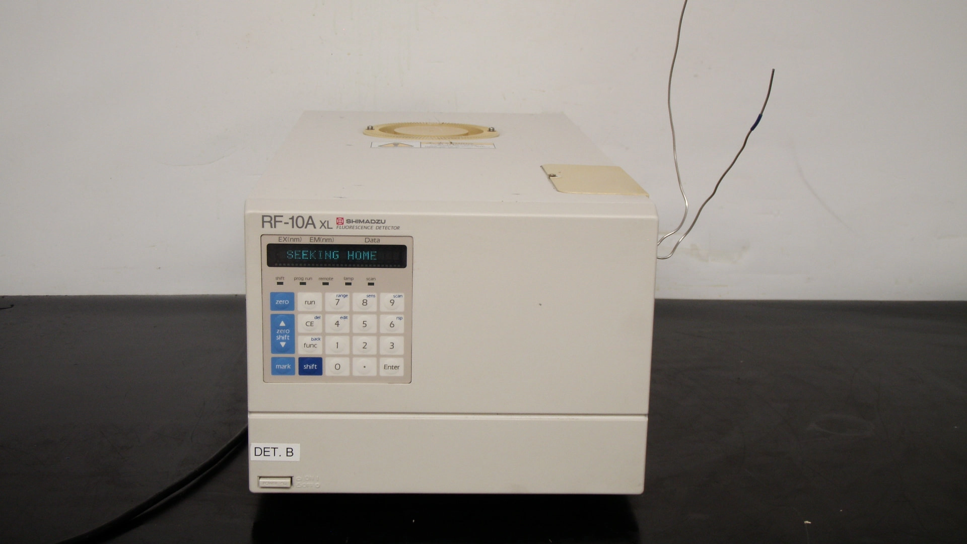 Shimadzu  RF-10A XL, Fluorescence Detector