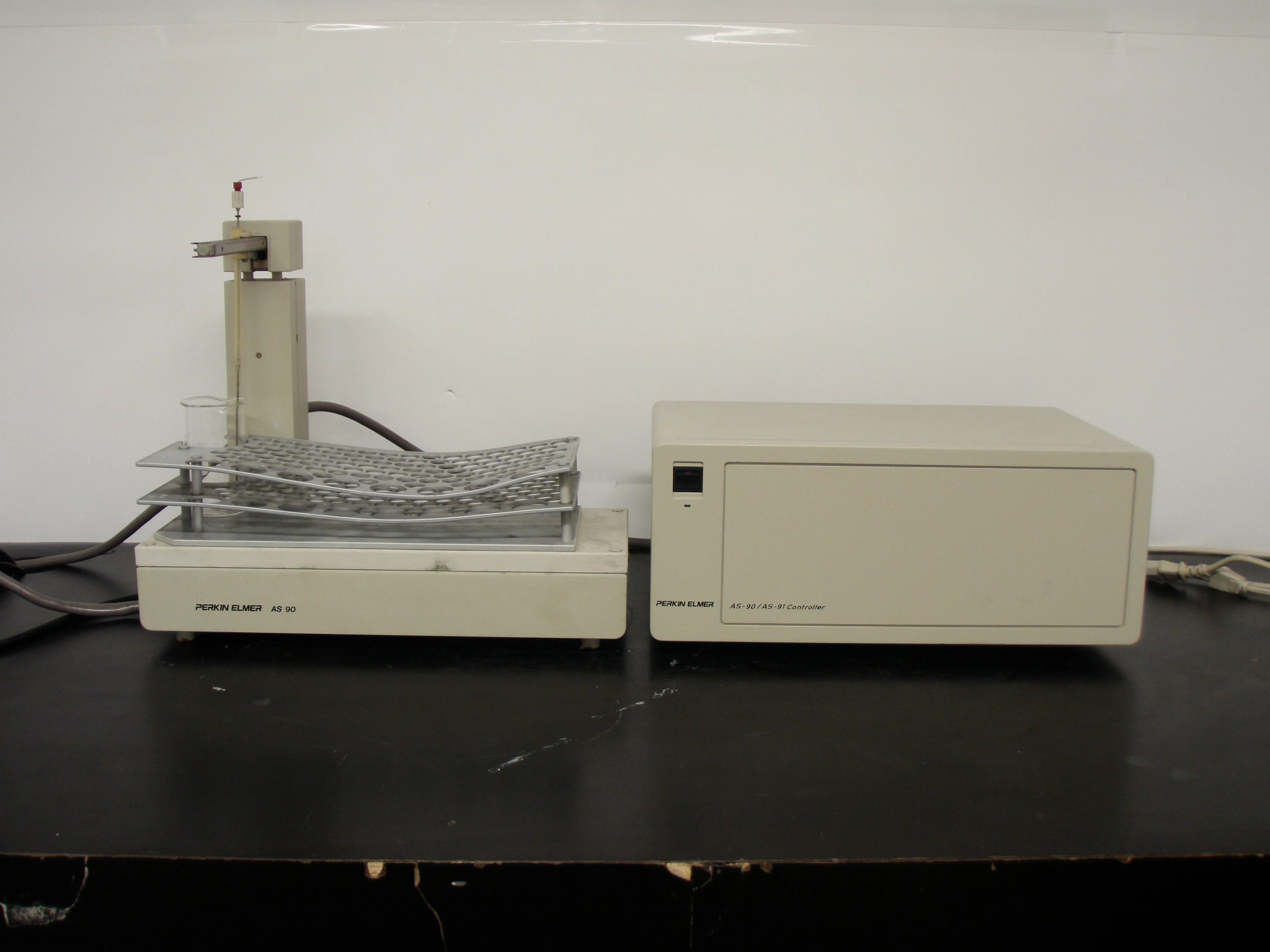 Perkin Elmer  AS 90 Autosampler with Controller