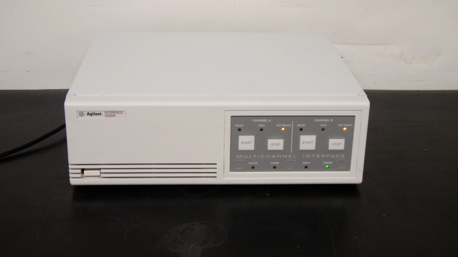 Agilent  Interface 35900E w/ G1369C LAN Card and Power Source