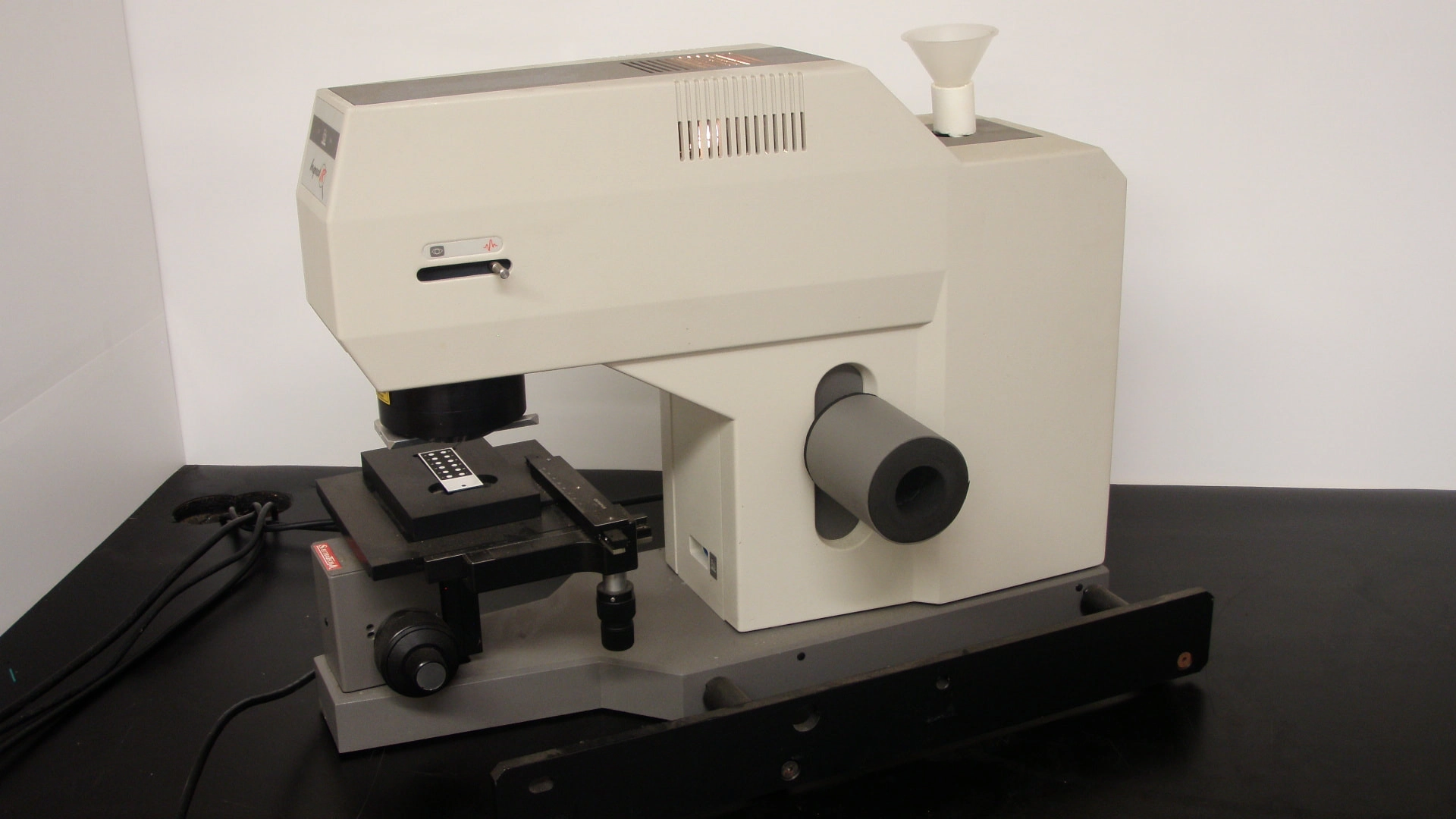 SpectraTech  Inspect IR Microscope Model: 912Ao426
