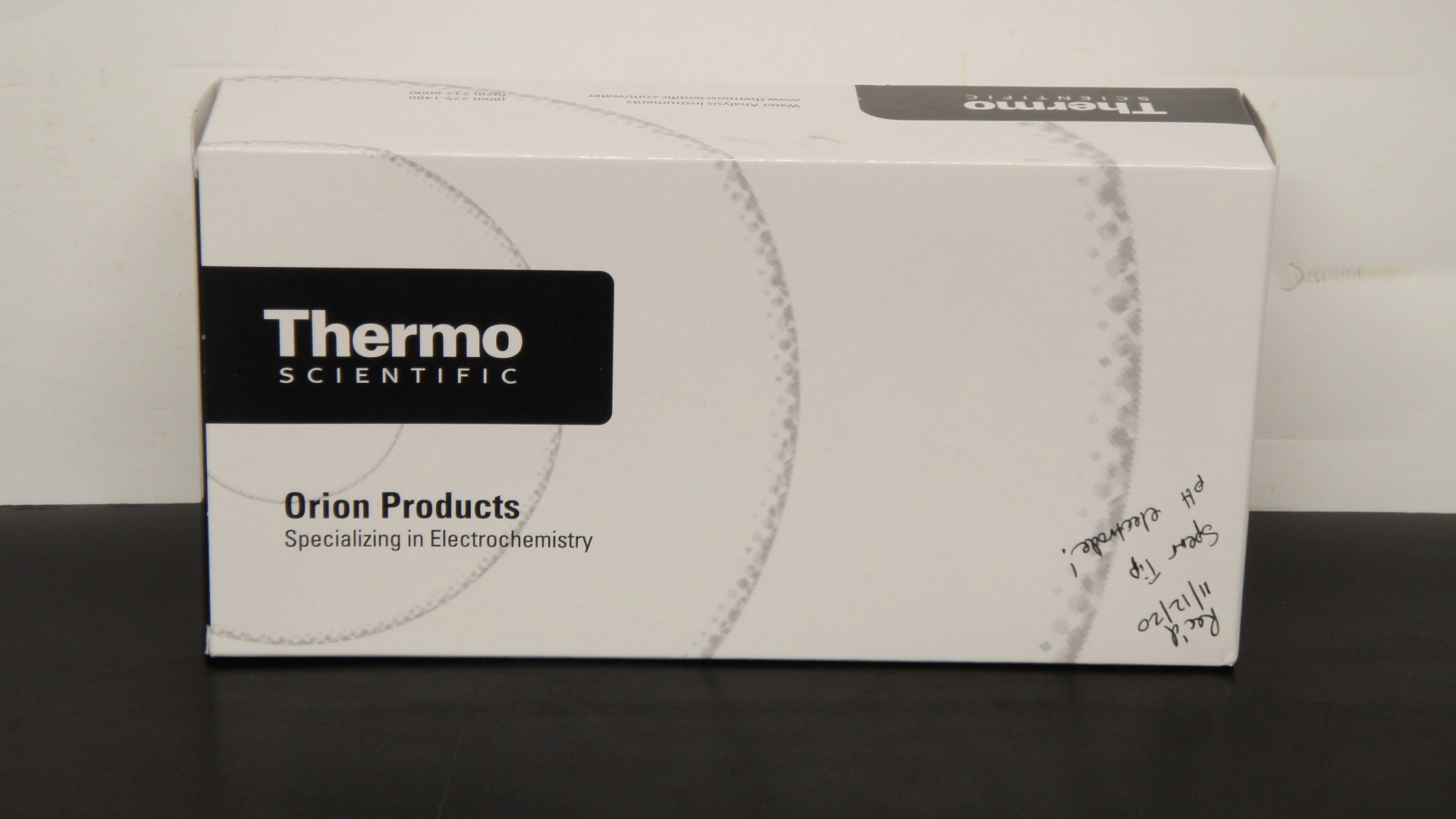 Thermo Scientific  Electrode, Ross Combination pH, 8163BNWP, Open Box