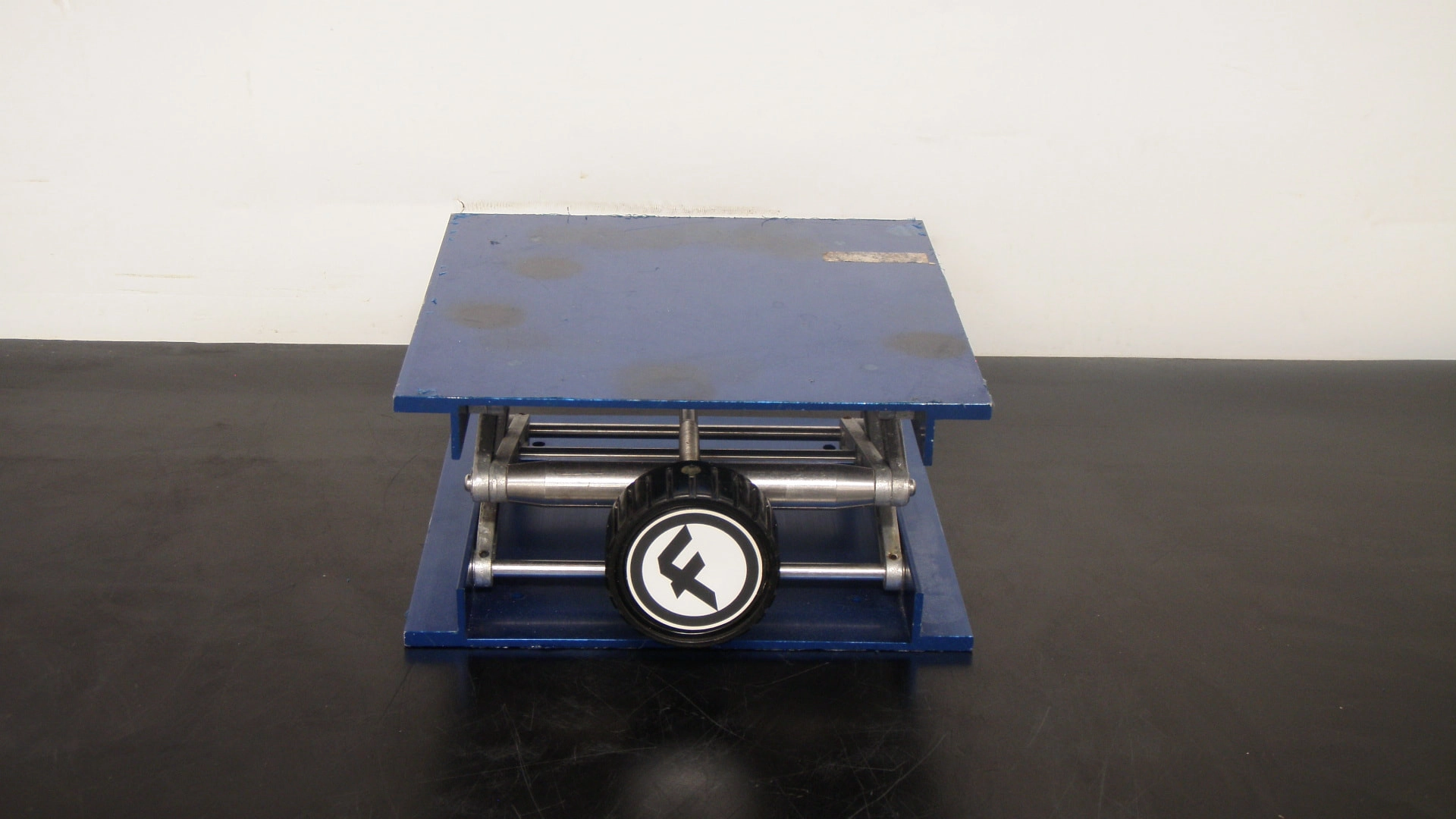 Fisher Scientific  Lab Jack 8" x 8"