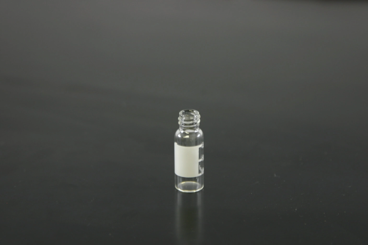 8 -425 Standard Opening Screw Thread Vials - 1.8mL Clear Vial, w/writing patch, MS Certified, Qty 1000