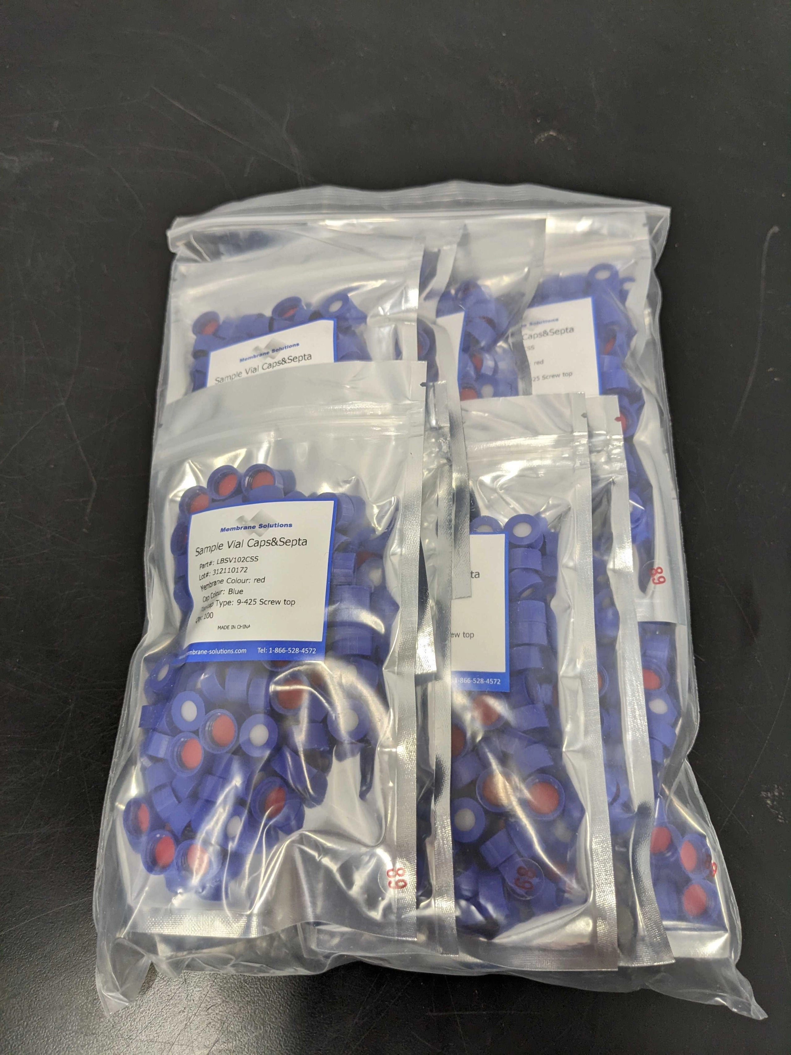 9 mm Polypropylene Screw Thread Closures  - Red PTFE/White Silicone Septum - Blue Cap Color Qty 1000