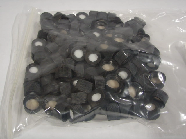 13-425 Polypropylene Screw Thread Closures  - Red PTFE/Silicone w/slit Septum - Black Cap Color Qty 100