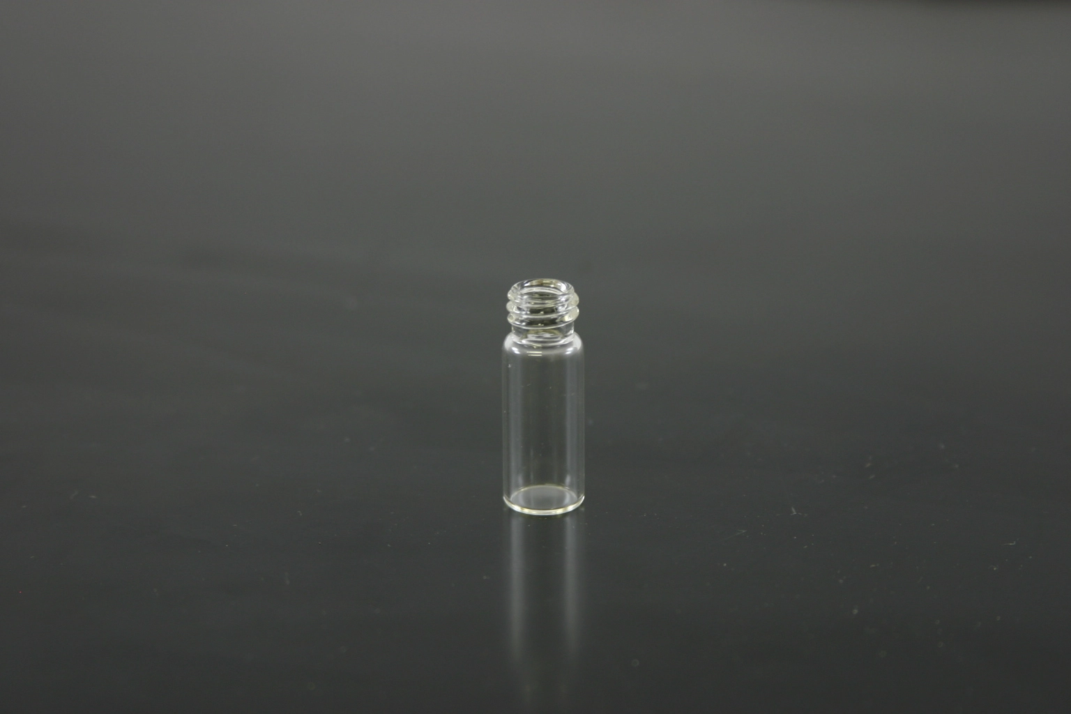 10-425 Large Opening Screw Thread Vials - 1.8mL Clear Vial Qty 100