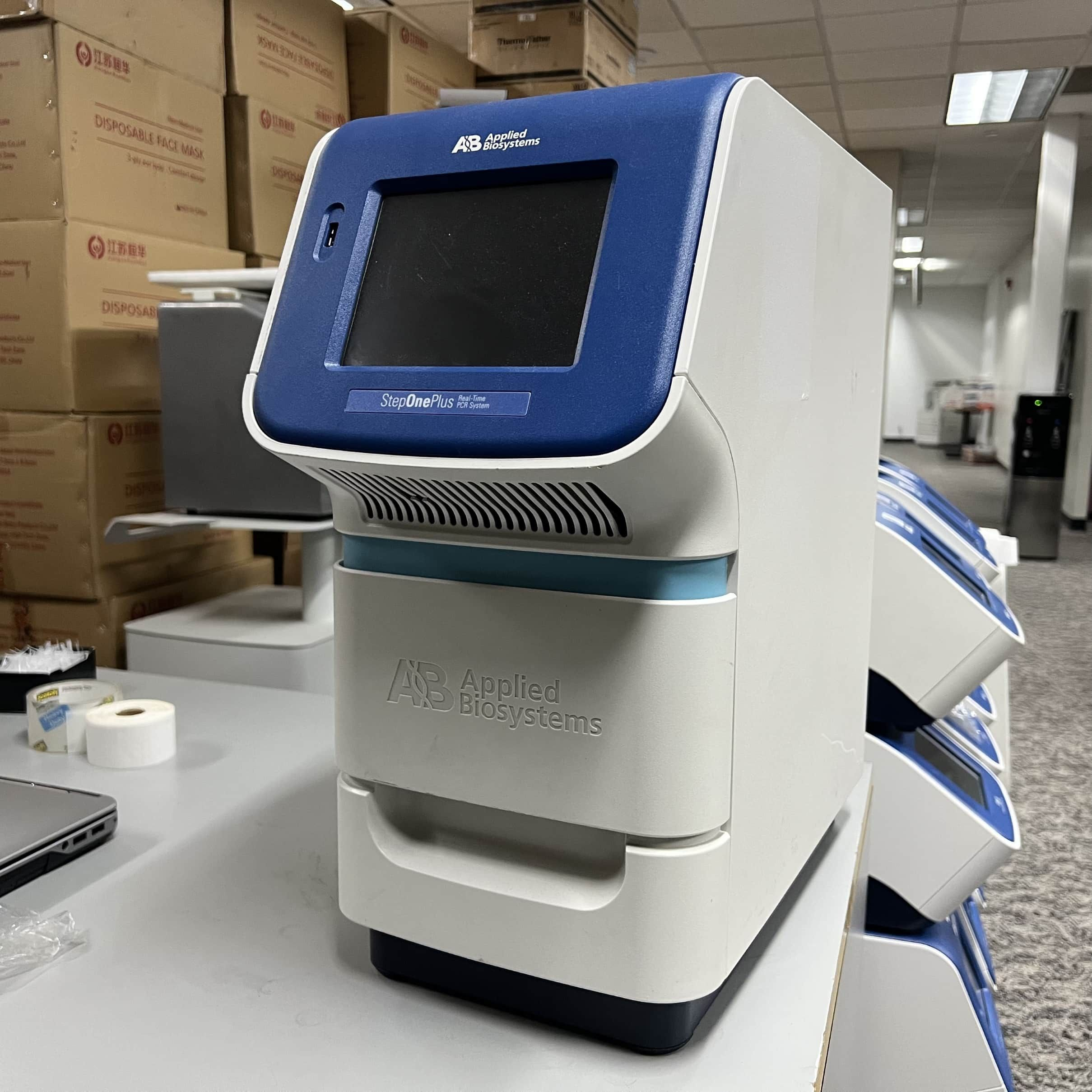 REFURBISHED Applied Biosystems StepOne plus PCR and Thermal Cycler
