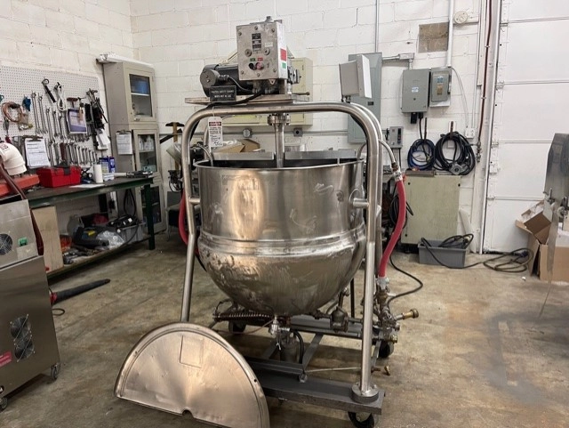 150 Gallon Stainless Steel Kettle /  Casters with Agitation