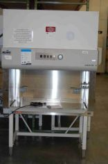 NUAIRE 425-400 Class II Type A2 Biological Safety Cabinet Fume/Bio Safety Hood