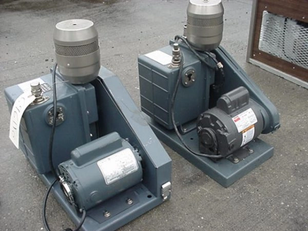 Welch &ldquo;Duo-Seal&rdquo; Vacuum Pumps, 1/2 Hp