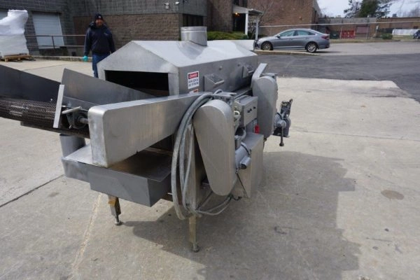 Heat &amp; Control Continuous Gas Fired Fryer, 16 In. Wide Belt