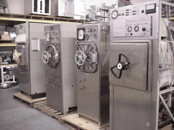 Amsco 15&Prime; Wide X 16&Prime;&rdquo; High X 25&Prime;&rdquo; Deep Autoclave/Sterilizer&rdquo;