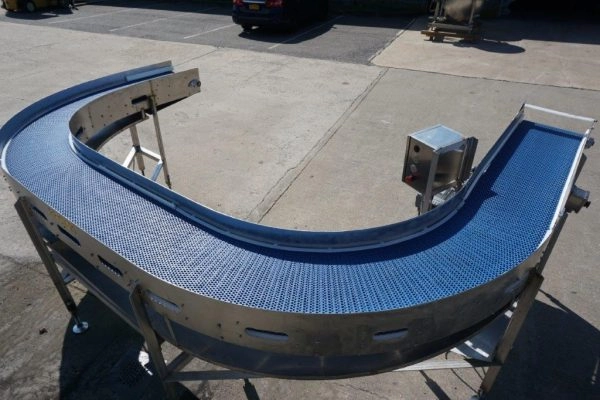 16 In. Wide Food Grade &ldquo;U&rdquo; Shaped Conveyor