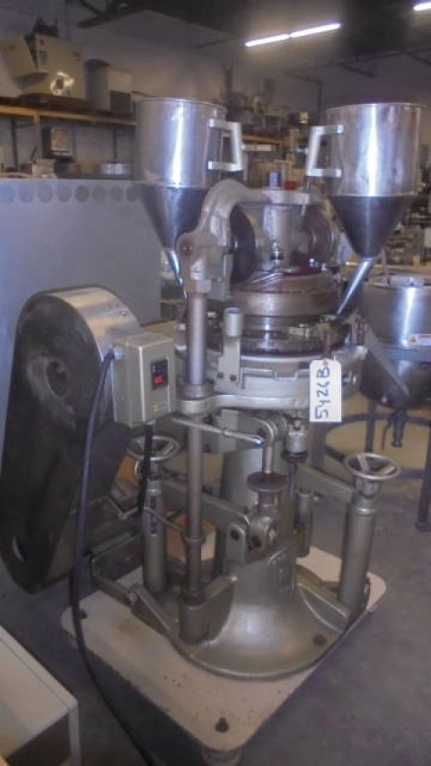 Stokes Bb2 33 Station Rotary Tablet Press-