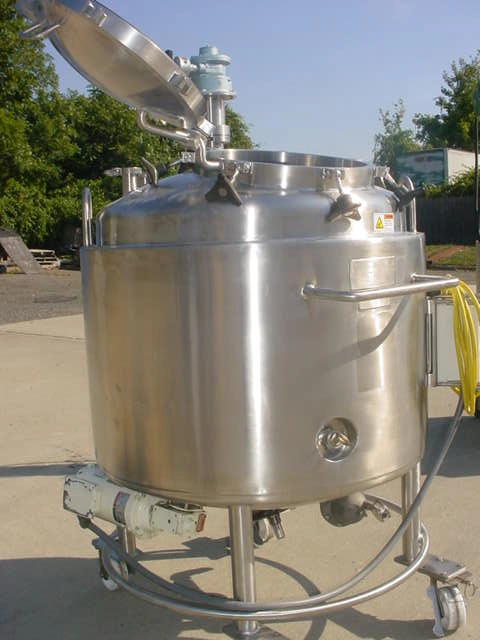 125 Gallon Lee 316 Stainless Steel Sanitary Jacketed Agitated Vacuum Vessel, Bottom Dispersion Head