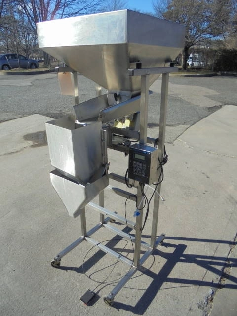 Single Head Weigh Scale Filler, Stainless Steel