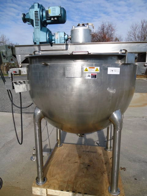 300 Gallon Hamilton Stainless Double Motion Kettle, 125 Psi Jacket