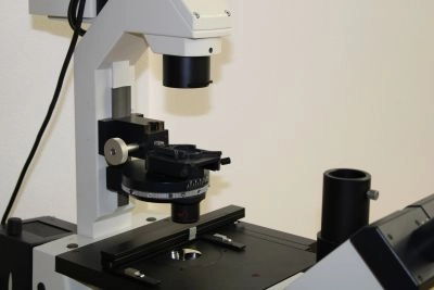 Leica DM IRB Inverted Fluorescence Trinocular Microscope