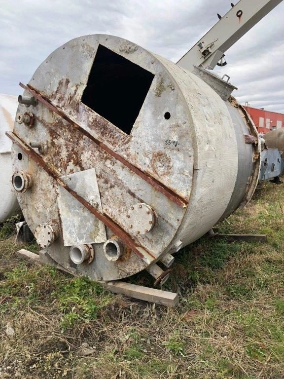 3,000 Gallon Stainless Steel Tank