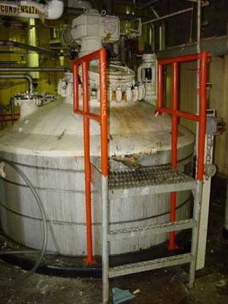 1,500 Gallon 100 FV Internal, 90 Jacket Pfaudler Glass Lined Vertical Reactor