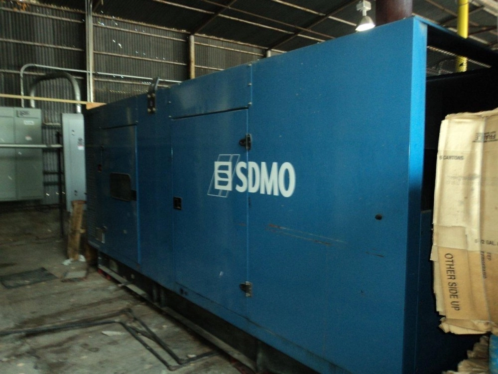 484 kW 480 V SDMO Generator