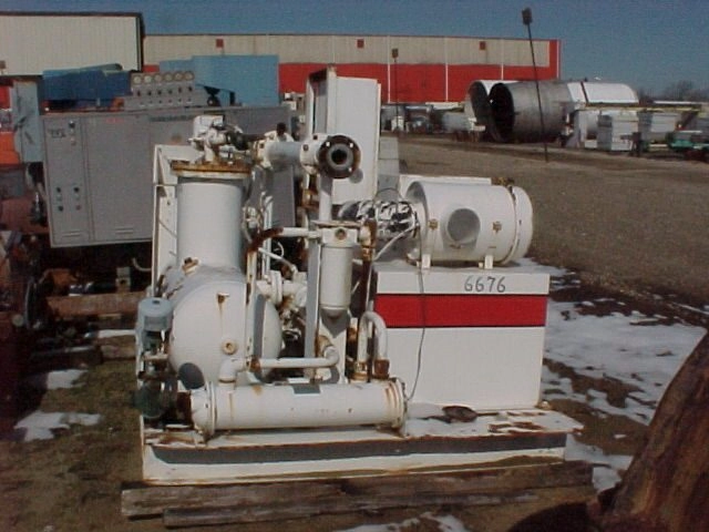 100 PSI, 125 HP Gardner Denver Screw Type Air Compressor