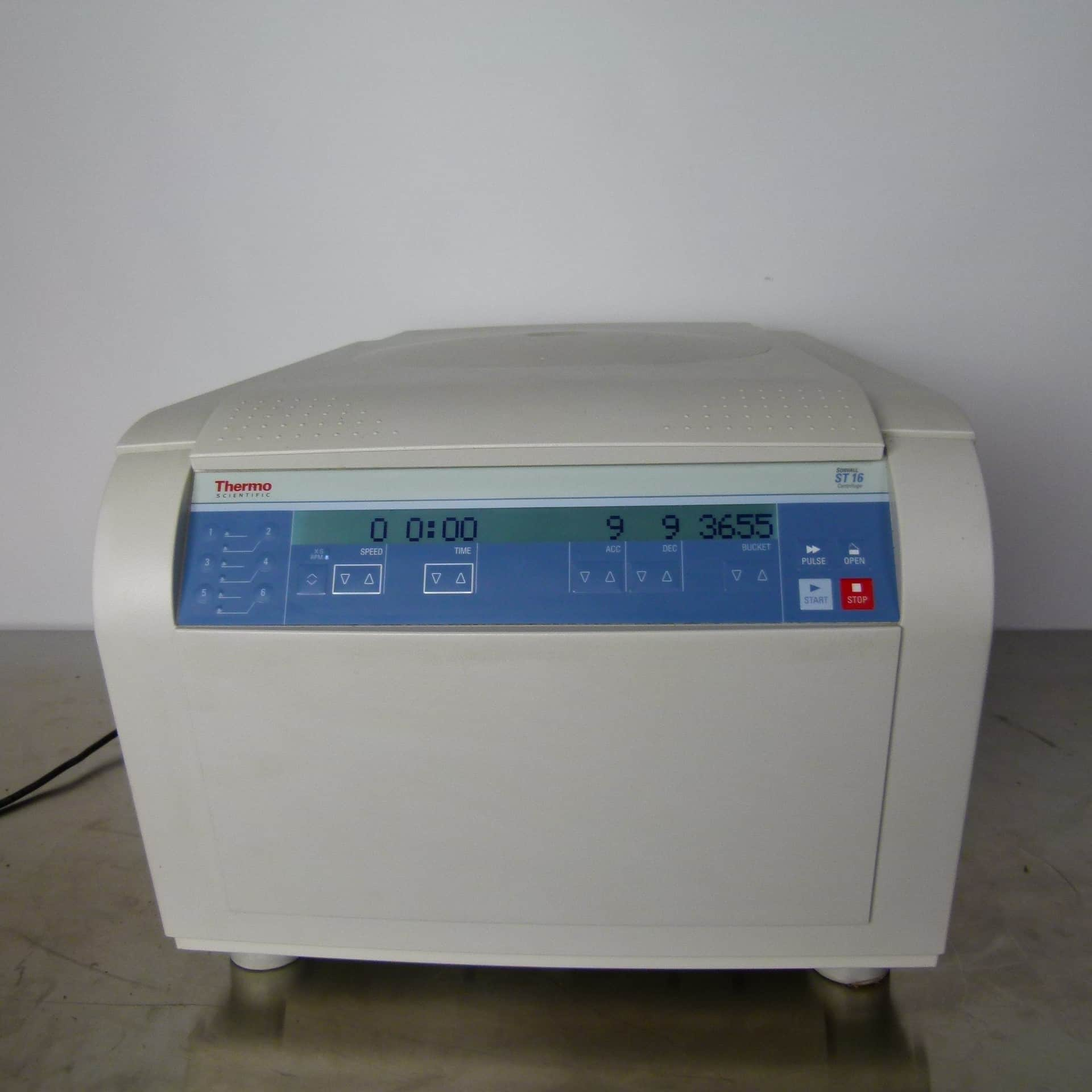 Thermo Scientific Sorvall ST 16 Bench-Top Centrifuge with Microplate Rotor